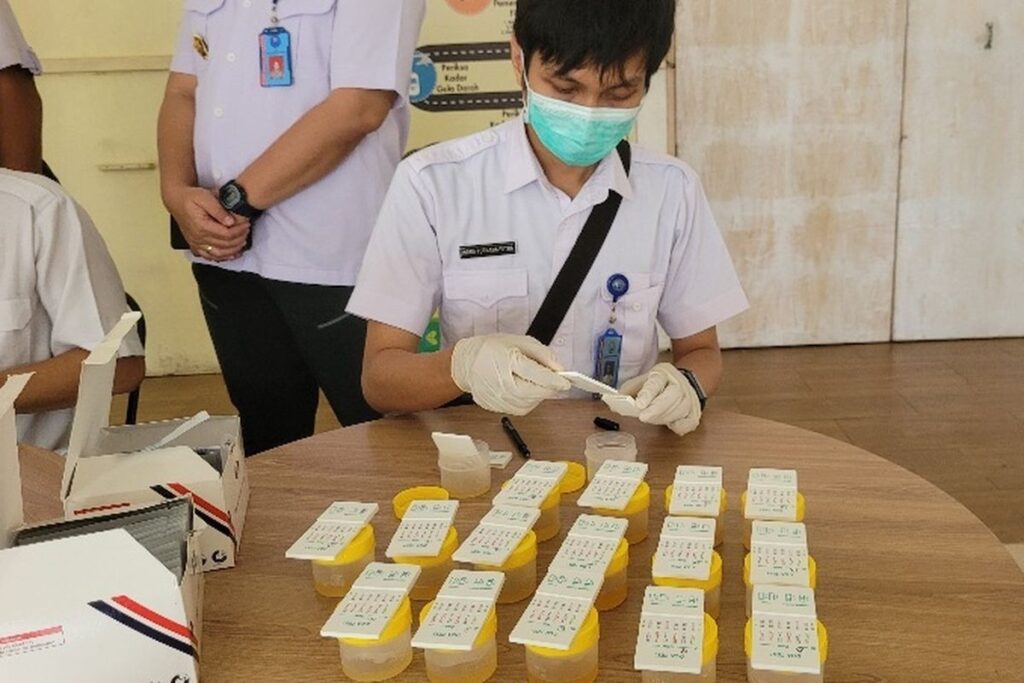 Awak Bus Terminal Purwokerto: Jalani Tes Narkoba dan Kesehatan